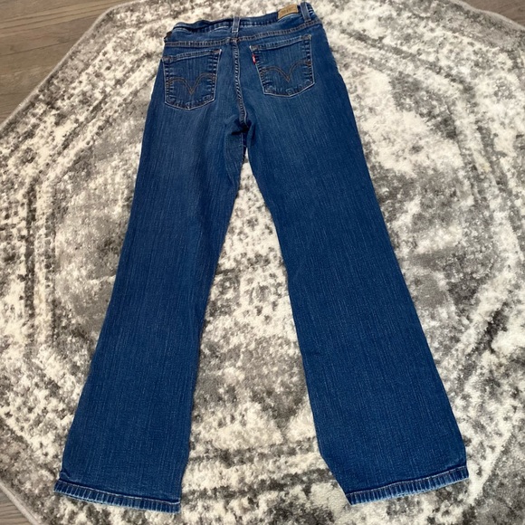 Levi’s Perfectly Slimming Boot Cut Vintage Jeans Size 4 Dark Blue No Holes - Picture 4 of 10